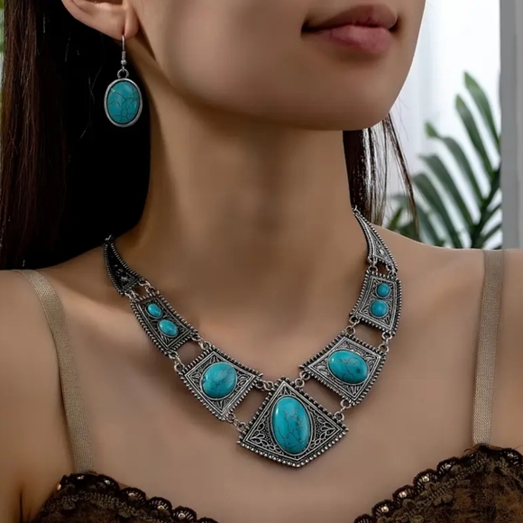 NEW Turquoise Western Silver Statement Necklace and Earring Gift Set Preppy - Picture 2 of 4